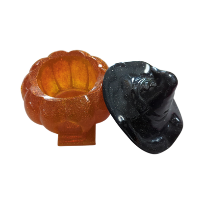 Knickknack - Resin pumpkin house trinket with hat lid