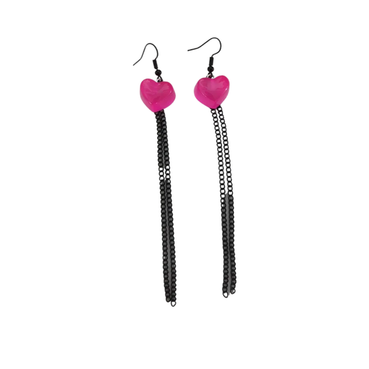 Earrings - Gummy heart with black chains on black hook