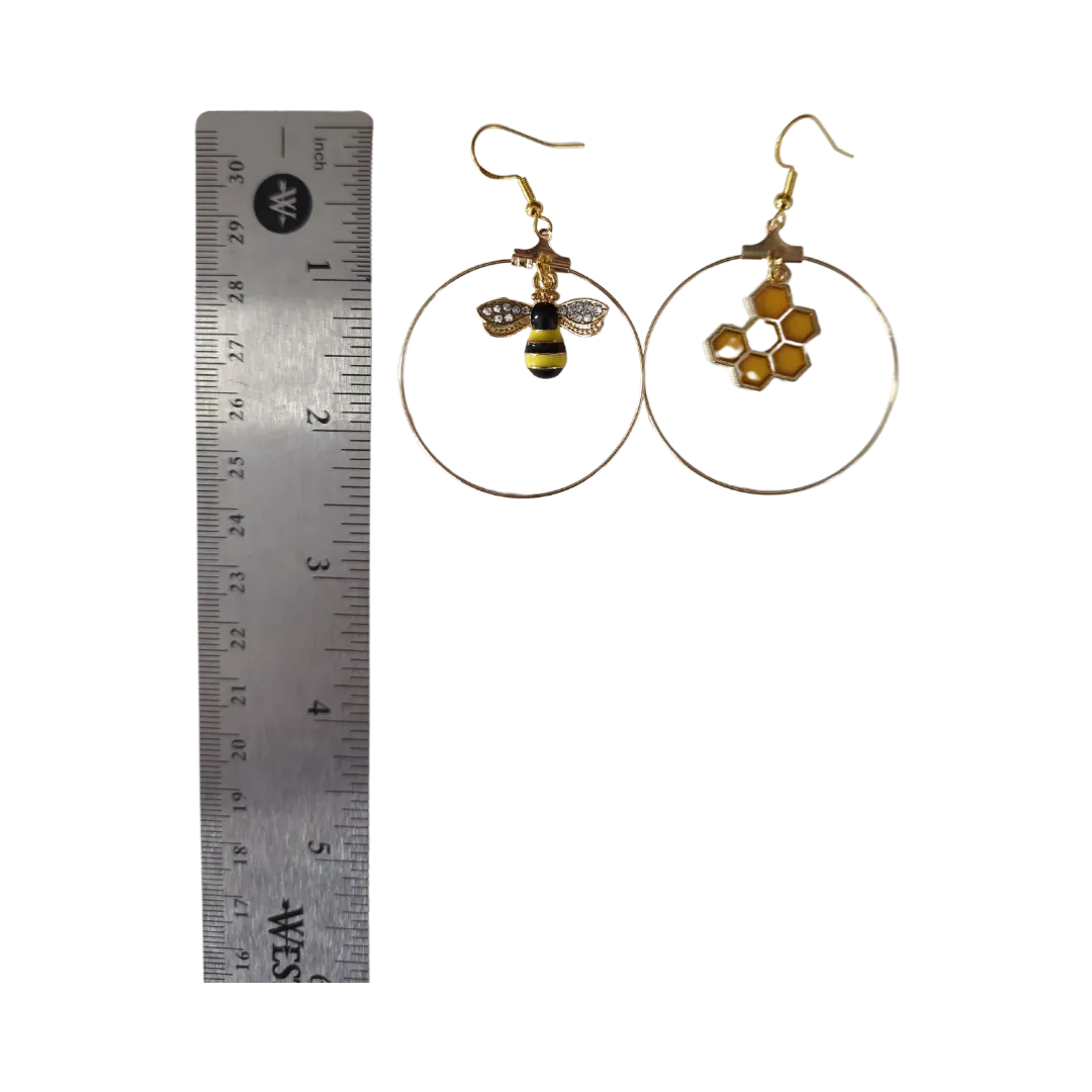 Earrings - Mismatch Alloy Enamel Honeycomb and Rhinestone Bee charm hoop on gold hook