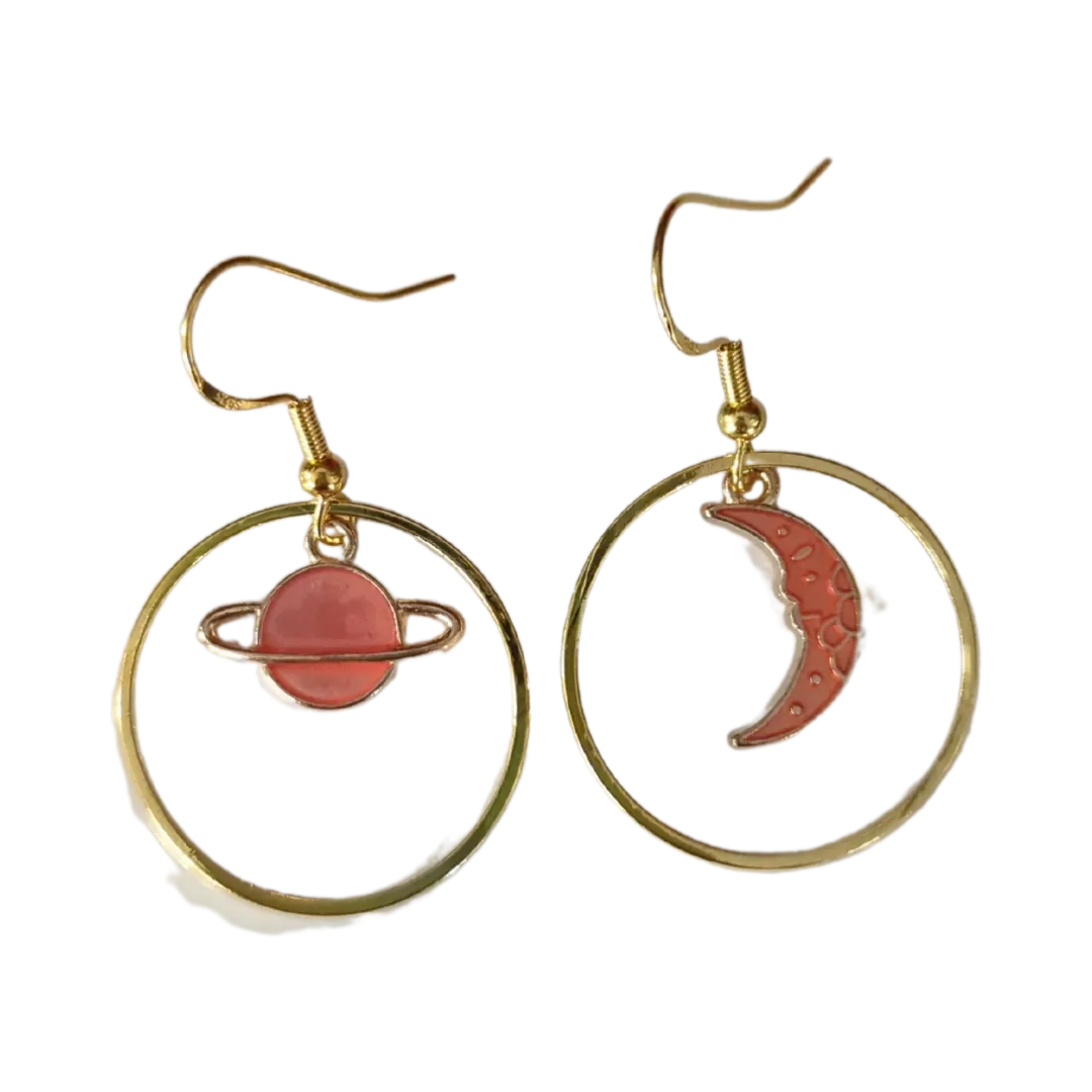 Earrings - Mismatch orange charm with gold circle on gold hook