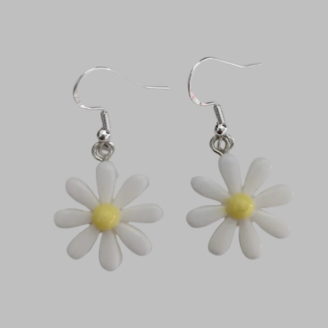 Earrings - Paris Daisy on silver hook