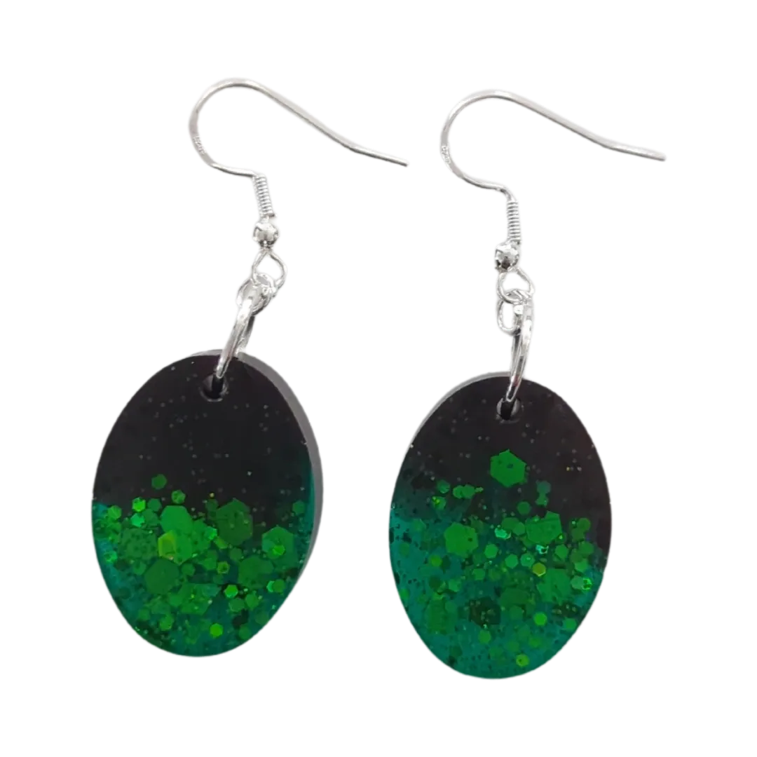 Earrings - Resin black and green oval on silver hook