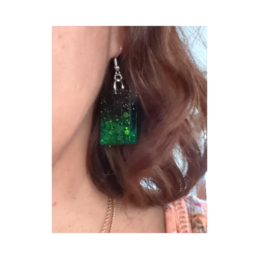 Earrings - Resin Black and green rectangle on silver hook