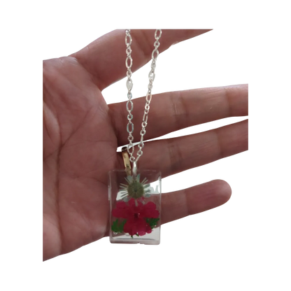 Necklace - 21 inches resin flower rectangle on silver cable chain